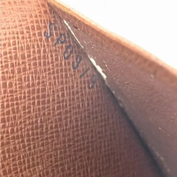 SOLD………..Louis Vuitton Monogram Porte Papier Code SP0979 Zip Snap Wallet - Picture 14 of 15
